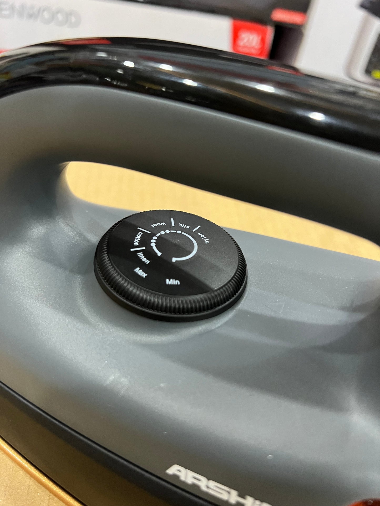 Arshia Heavy Dry Iron