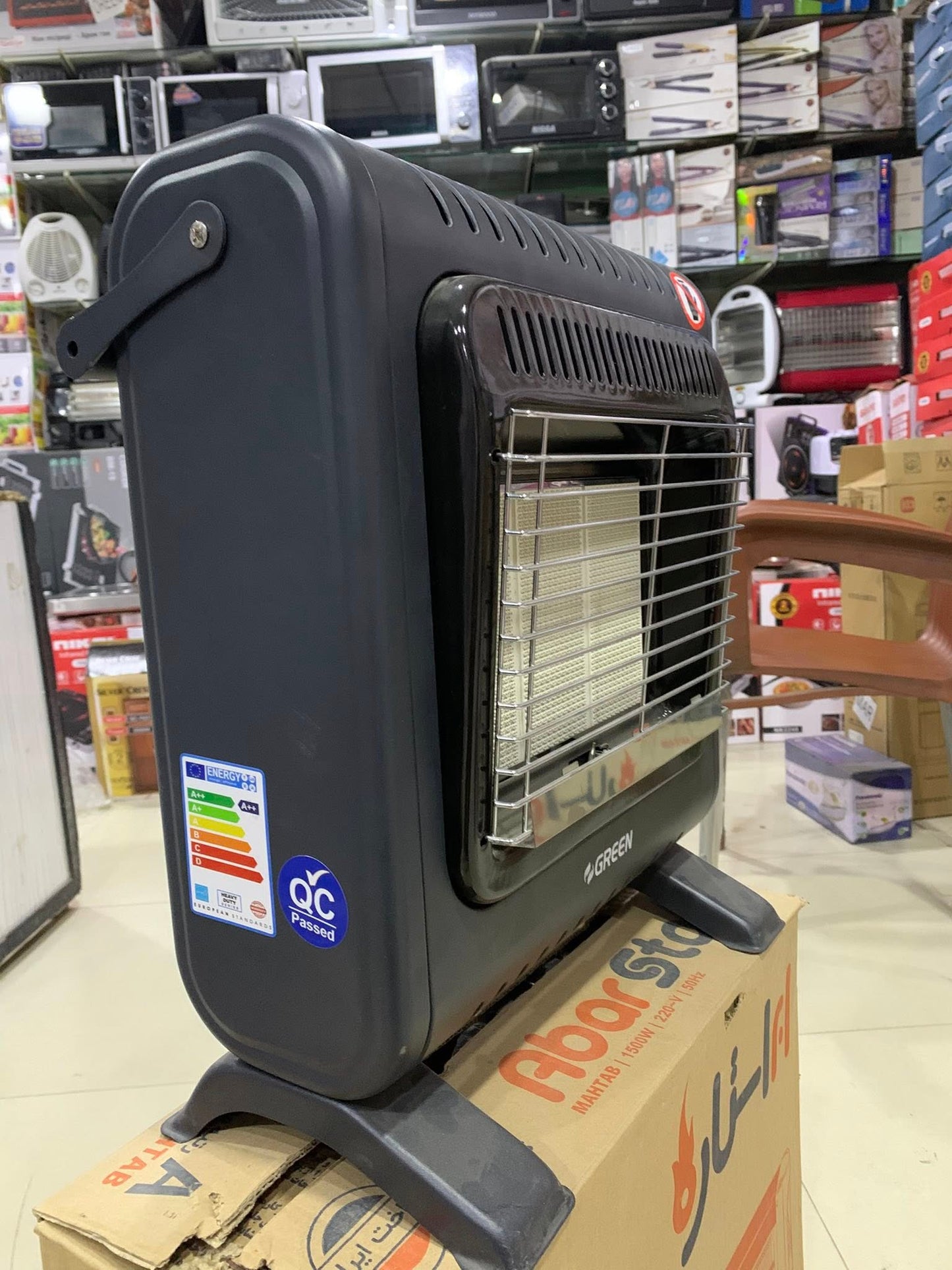 Green 2-in-1 Automatic Gas & Electric Heater | 800W Backup Heat
