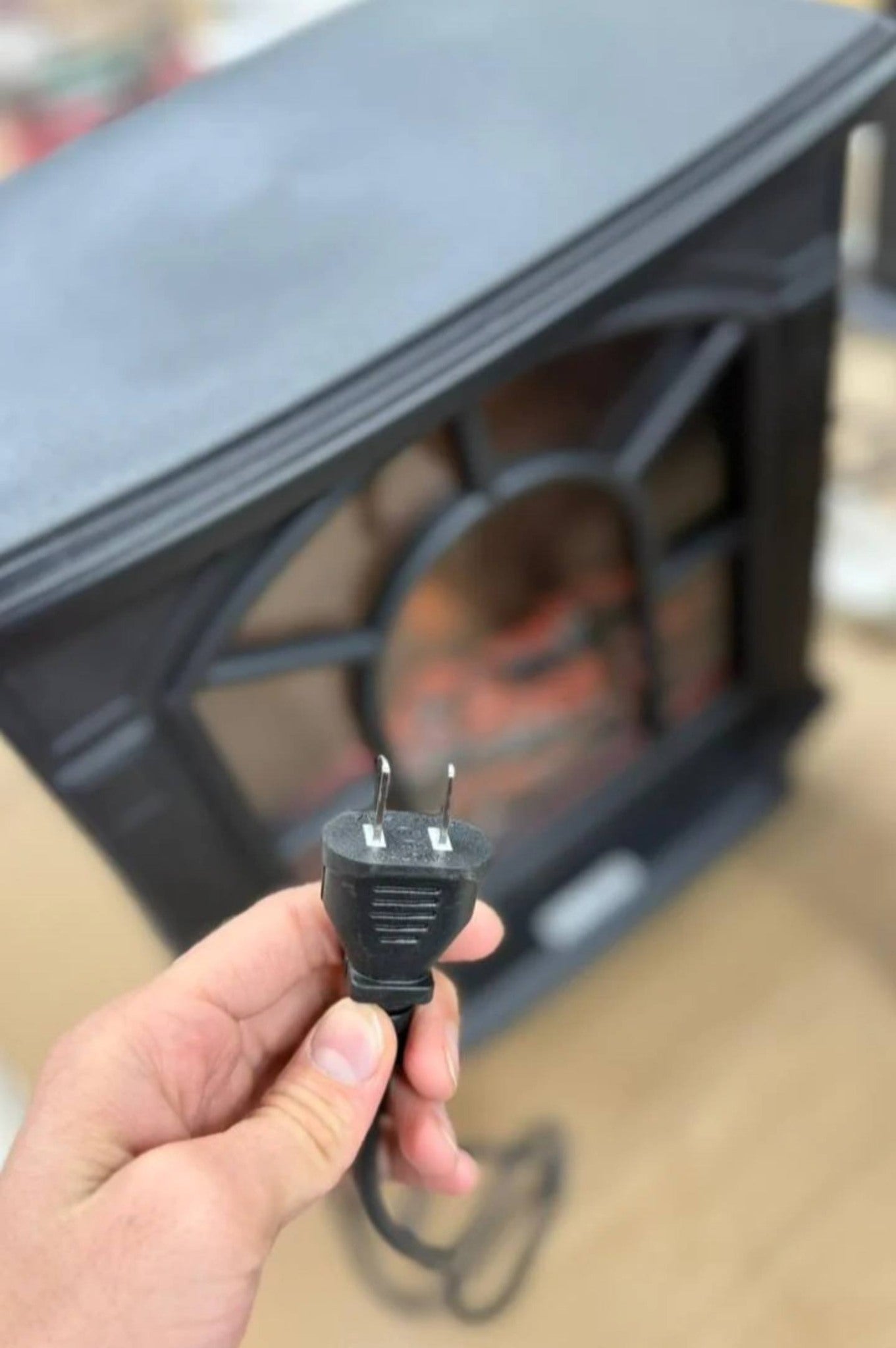 NBC007BK Modern Black LED Electric Fireplace Heater – 9500 BTU, Adjustable Thermostat & Safety Features