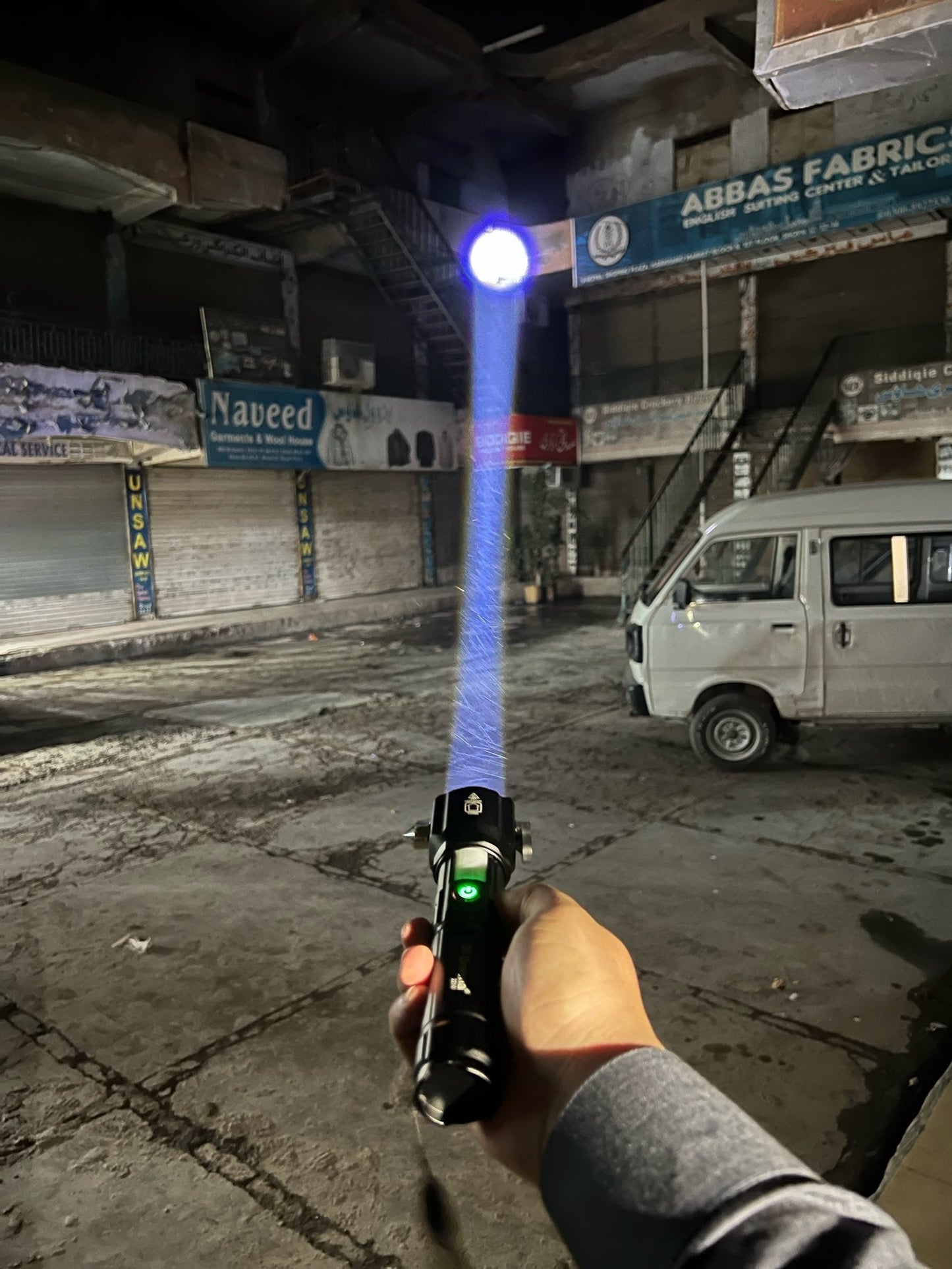 Imported Original Flash Light with Hammer