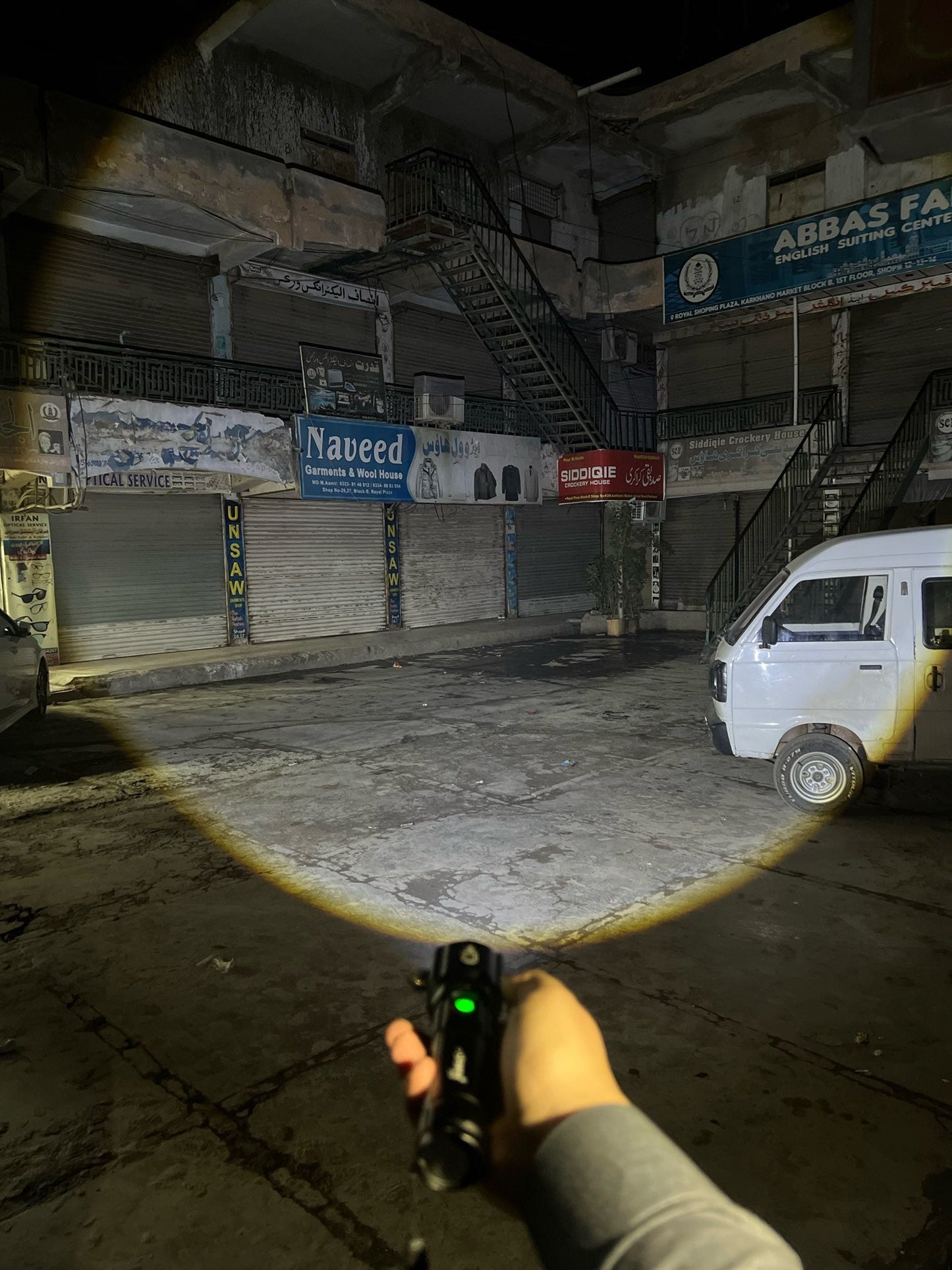 Imported Original Flash Light with Hammer