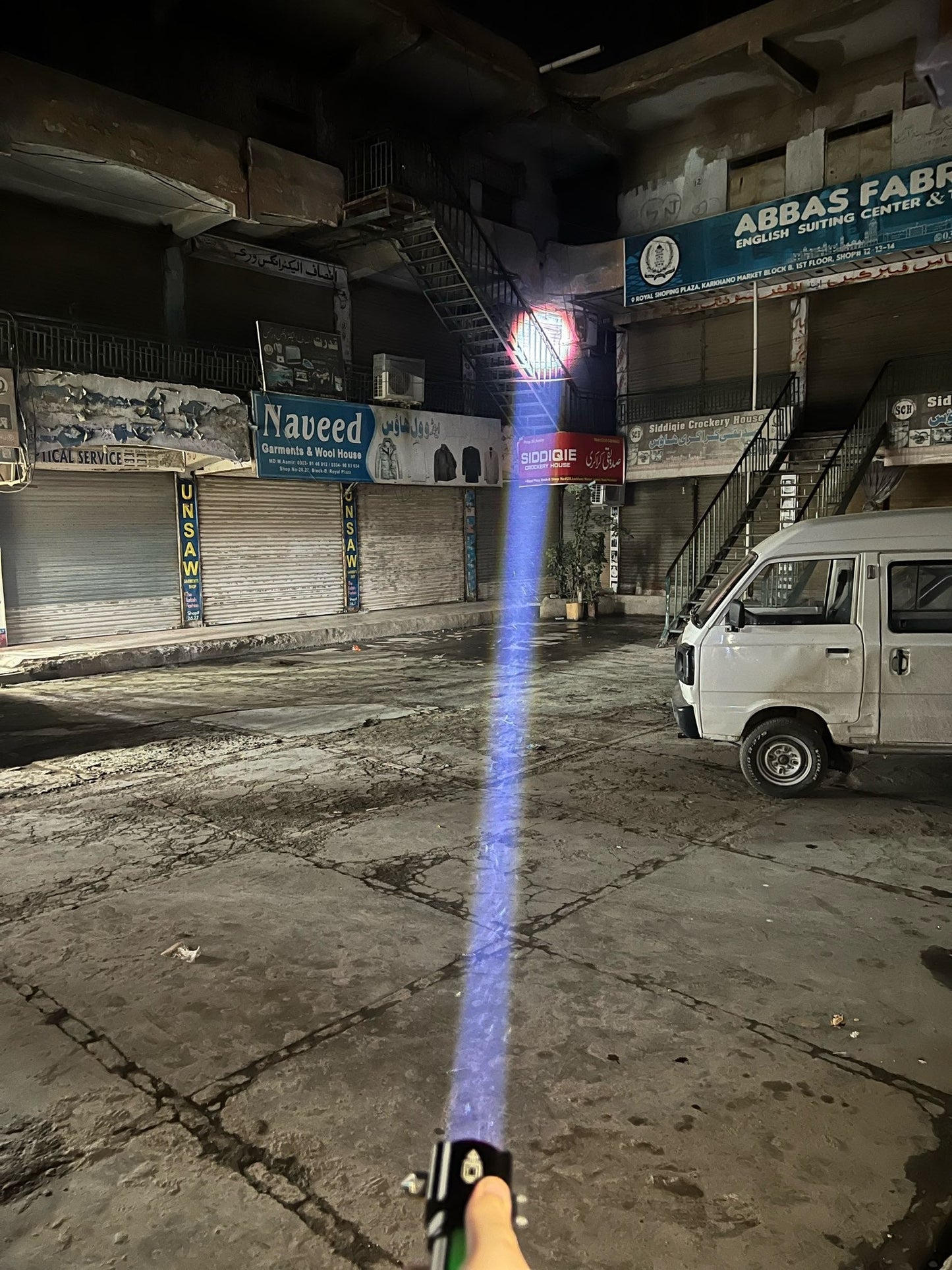 Imported Original Flash Light with Hammer