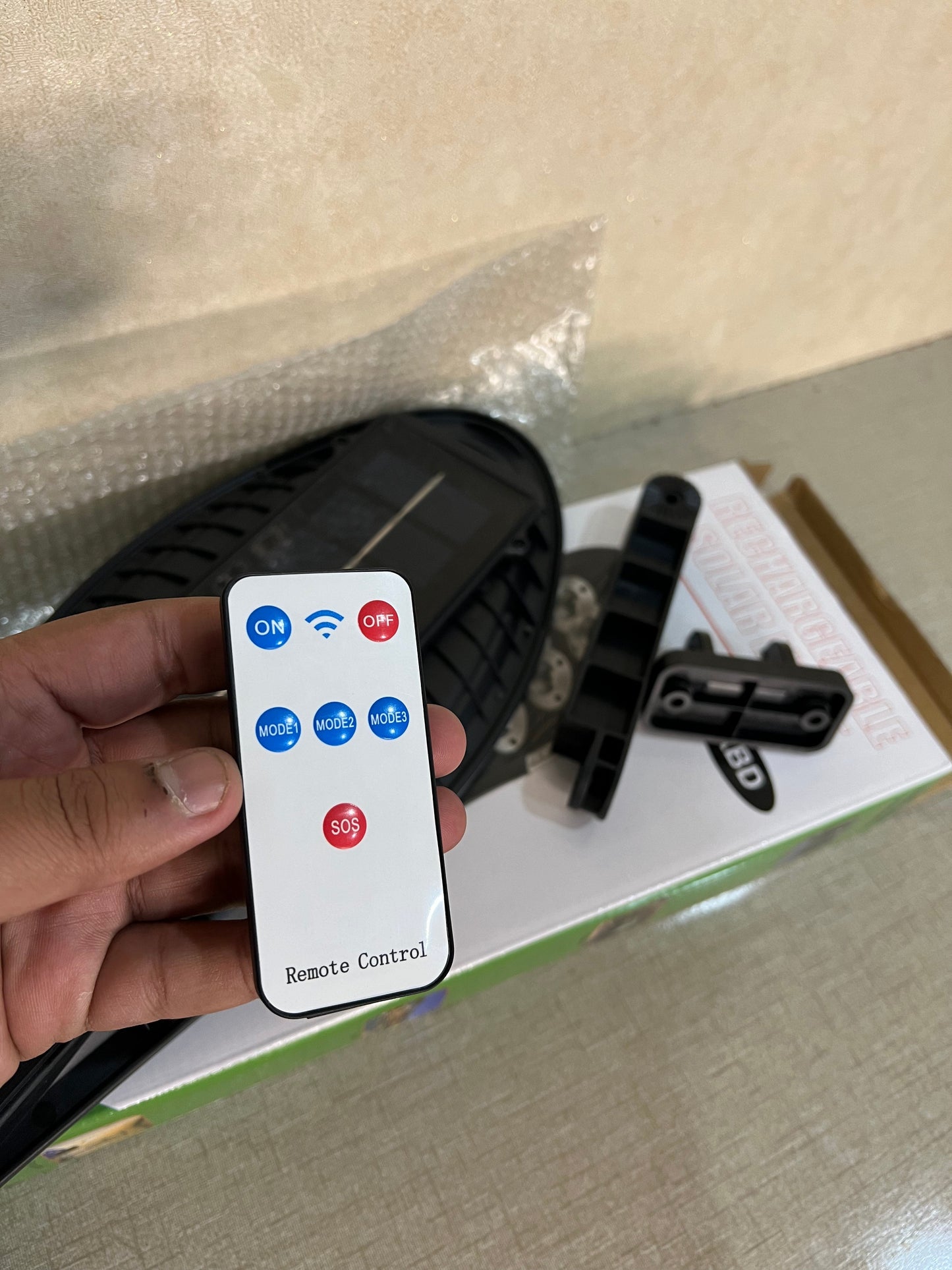 6 COBs Powerful Solar Sensor Light with Multifunction and Remote Control || Lots Import