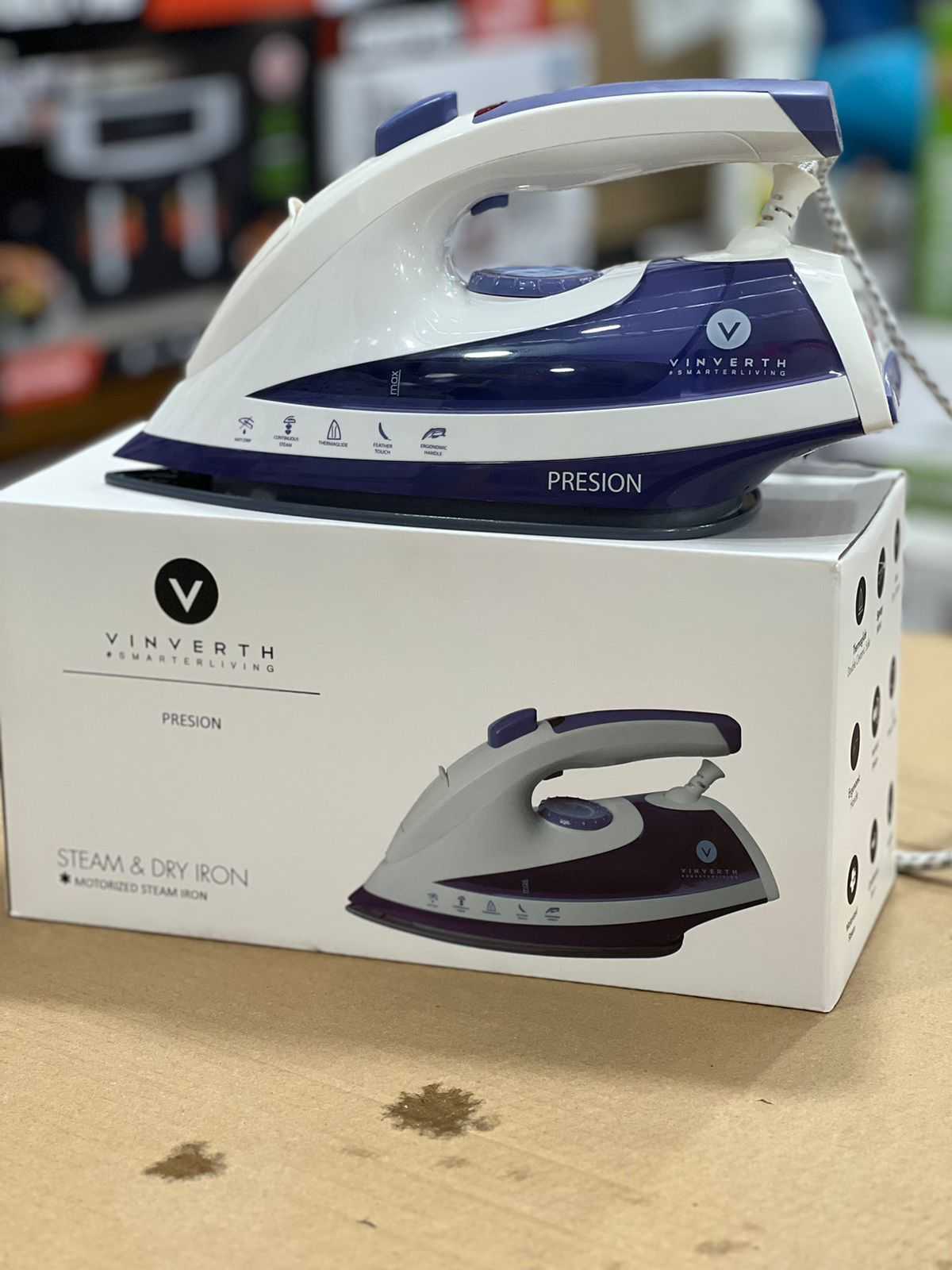 HONG KONG lot vinverth steam and dry iron 2200w