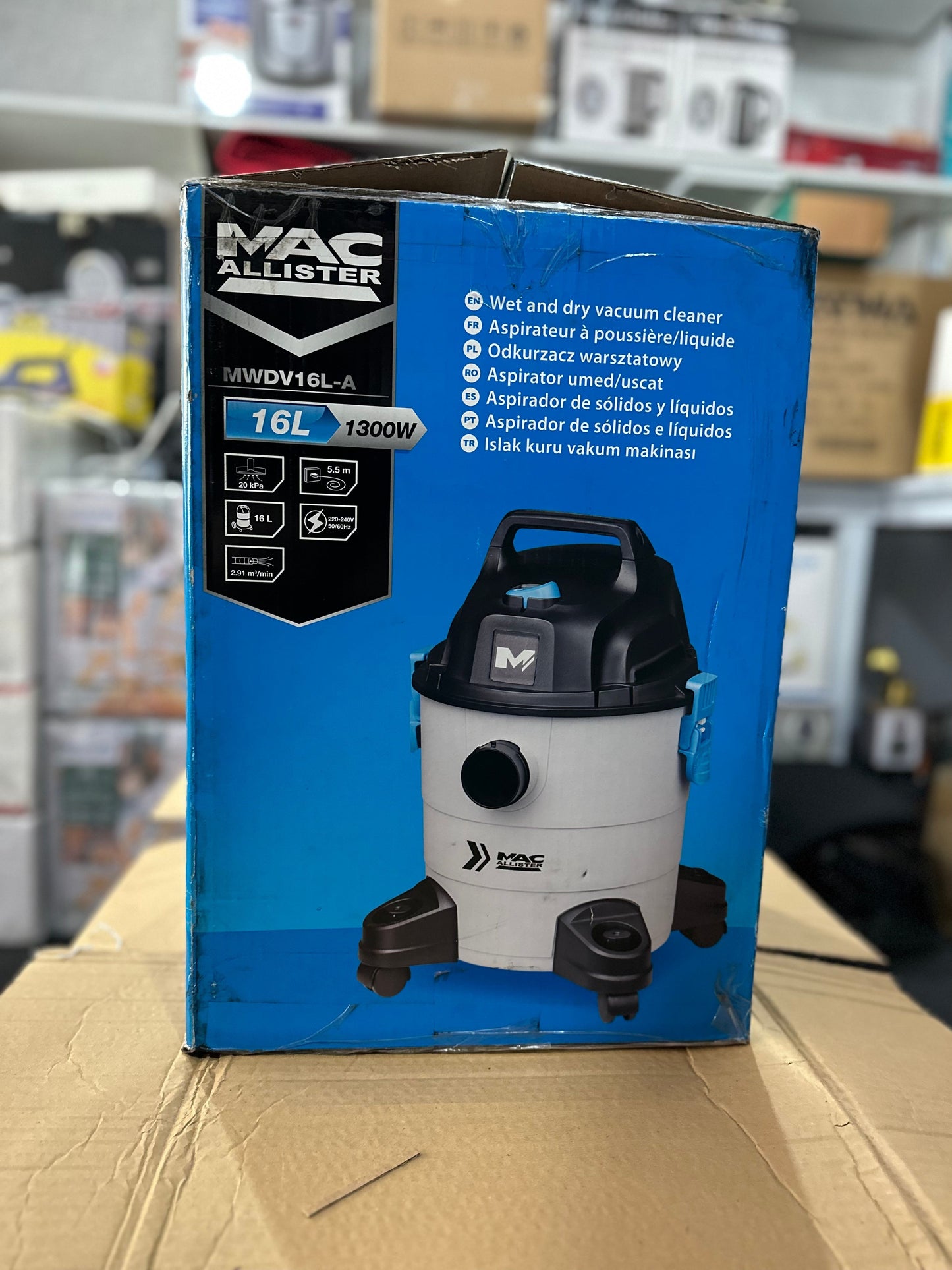 MacAllister Dry and Wet Vacuum Cleaner
